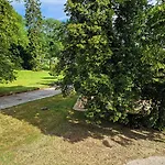 Отель La Souveraine 3*