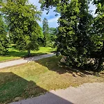 La Souveraine Отель Контрексвиль