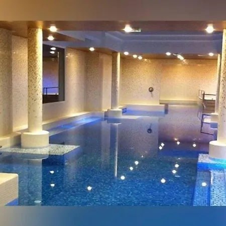 La Souveraine Hotel