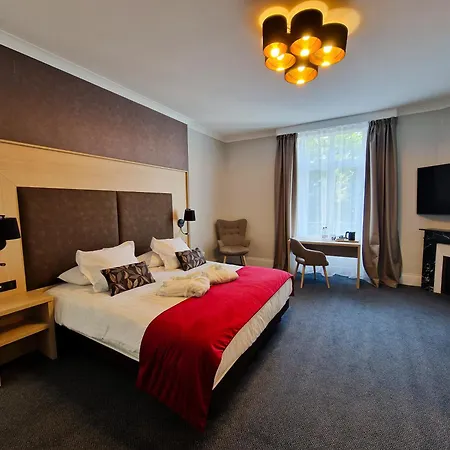 La Souveraine Hotell 3*