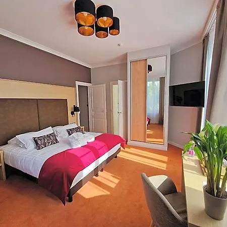 La Souveraine 3* Contrexeville