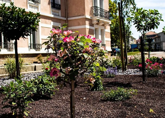 La Souveraine Hotel 3*