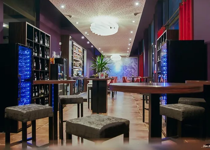 Hotel La Souveraine 3*