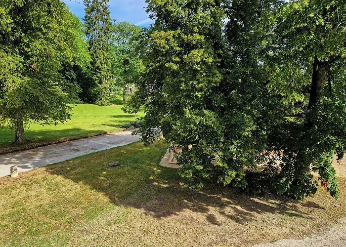 Hotel La Souveraine 3*